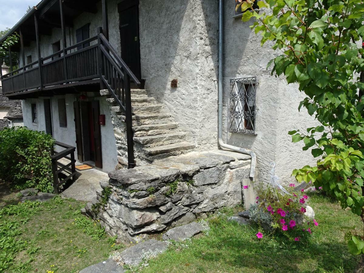 Villa Casa Zizi Crodo Exterior foto